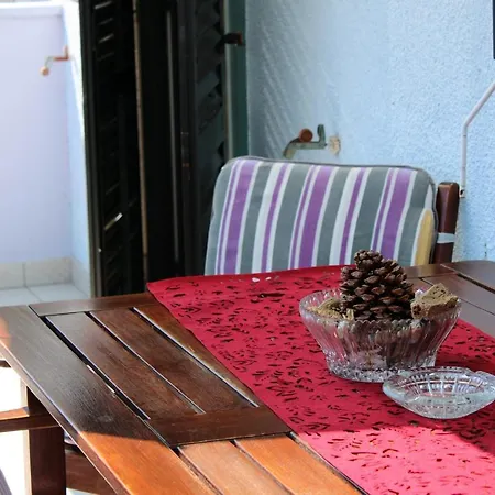 Apartment Apartmani Vinkuran